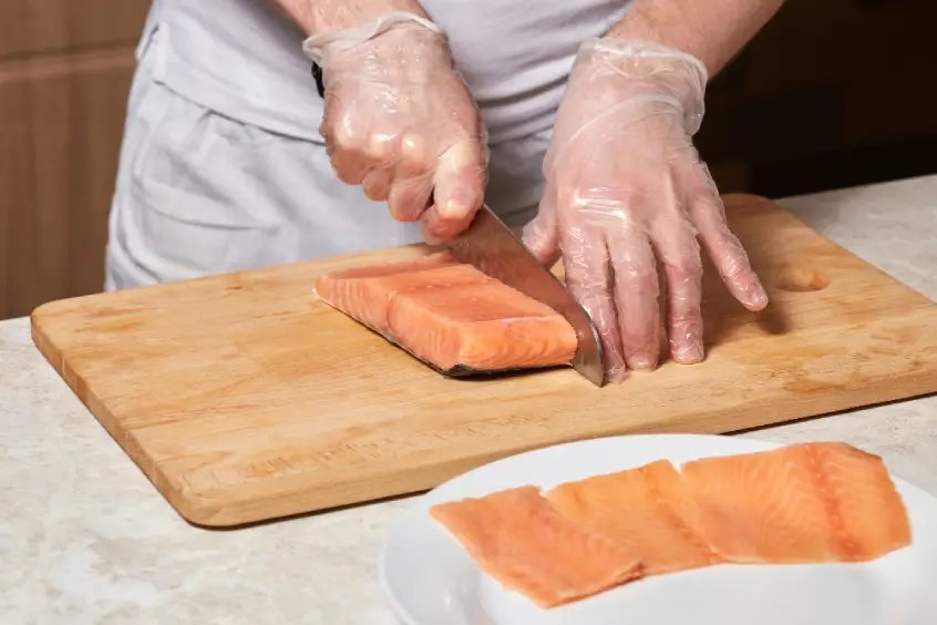 Learn how to bake salmon at 400°F to perfection with our easy guide. Achieve moist, flaky salmon with the right timing and tips.